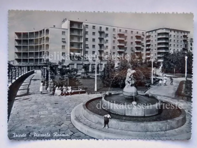 TRIESTE Piazzale Rosmini animata vecchia cartolina 985