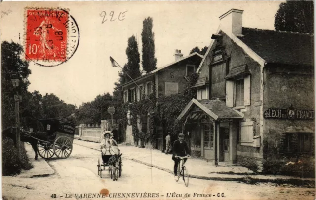 CPA AK La VARENNE-CHENNEVIERES - L'Ecu de France (390461)