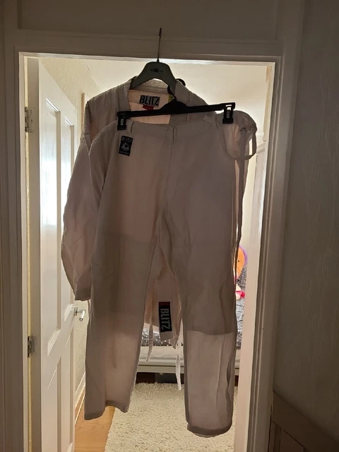 Buying A Karate Uniform Gi Suit Size Cut Quality Budo Online #68 Buying A Karate Uniform Gi Suit Size Cut Quality Budo Online