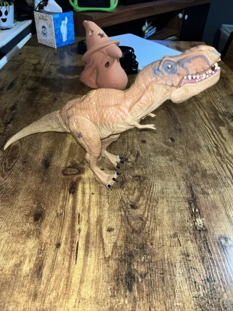 Jurassic World Chomping Tyrannosaurus T Rex Dinosaur Action Figure Hasbro 2015