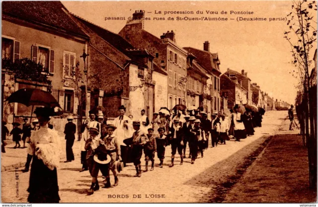 S12325 cpa 95 The Procession of the Vow of Pontoise passing the streets of St Ouen l'Au