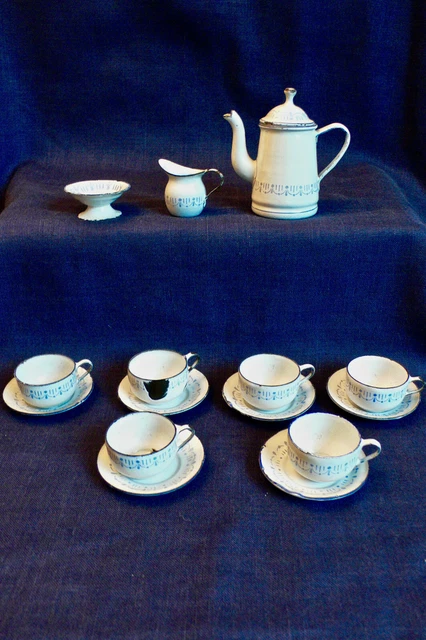 Dinette En Tôle émaillée – Jeu D’imitation Vintage – Vaisselle Miniature Ancienne