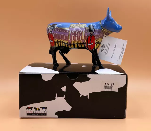 cow parade bovingham palace figurine in box