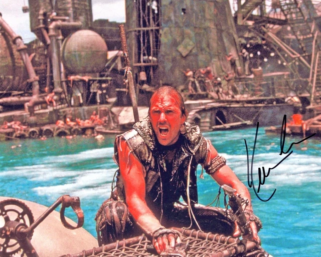 A fantastic 10x8 Autographed Photo of Kevin Costner & CoA