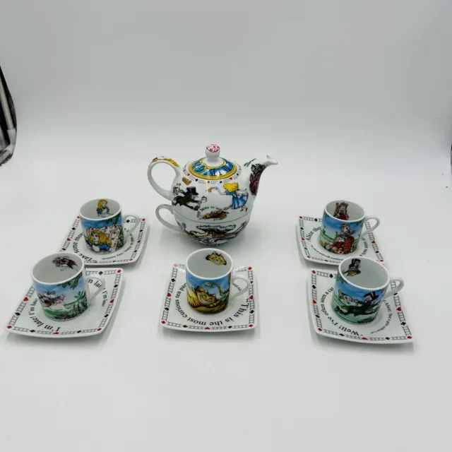 Paul Cardew Porcelain Mad Hatter Alice In Wonderland Cups & Saucers Teapot Set