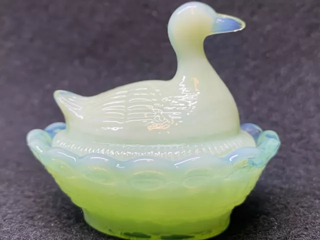 Jadeite Green Milk glass Duck Swan on nest basket Easter eggs salt cellar hen 2"