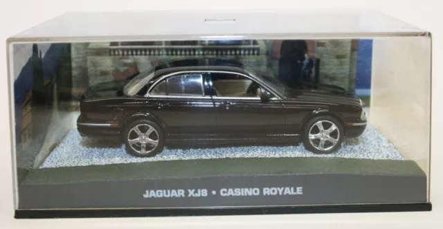 Fabbri Druckgussmodell im Maßstab 1/43 - Jaguar XJ8 - Casino Royale