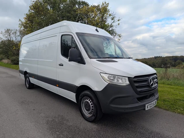 2023 MERCEDES-BENZ SPRINTER 3.5t H2 Progressive Van PANEL VAN Diesel ...