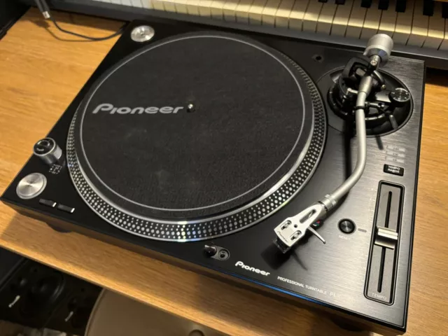 Pioneer DJ PLX-1000 Direct-Drive DJ Turntable With Sure M44G Cartridge