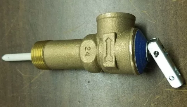 Apollo Conbraco 3/4 in. Male x FNPT Bronze Relief Valve ( 18C-402X-38 )