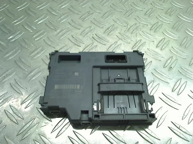 285901391r MODULE DE LECTEUR DE CARTES (NEIMAN) Renault Clio IV (5R) 2013