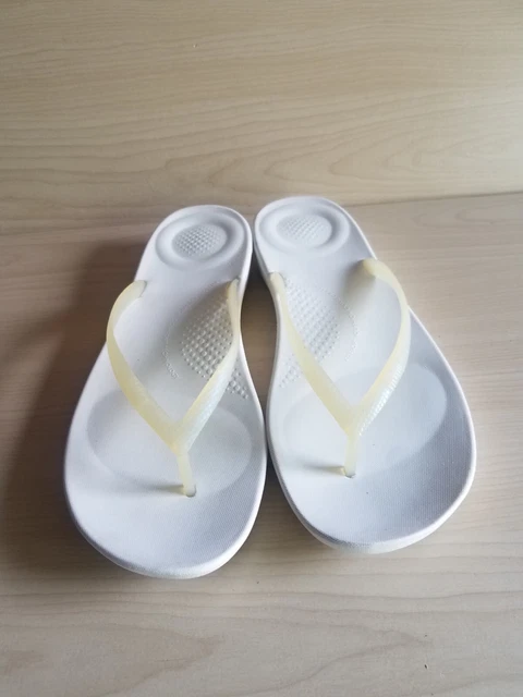 Iqushion Women's Flip Flop Thong Sandal FitFlop  Ergonomic Whites  size US 10
