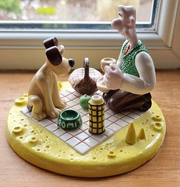 WALLACE AND GROMIT Coalport A Grand Day Out Picnic on the Moon Limited