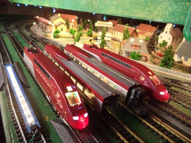 BOITE TRAIN ELECTRIQUE Ho Mehano Rio Bravo EUR 119,00 - FR