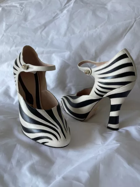 New Gucci Lesley Black Cream Leather Mary Jane Zebra Pattern Heels Pump 37 $1290