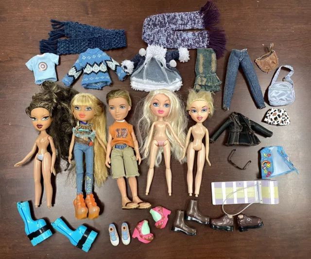 Vintage Bratz Doll Lot Of 5 Shoes Clothes Accessories Yasmin Cloe Cameron Raya