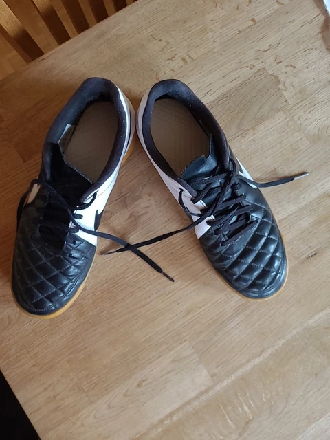 Nike Hallenschuhe Tiempo Gr. 44 gebraucht schwarz weiß 2