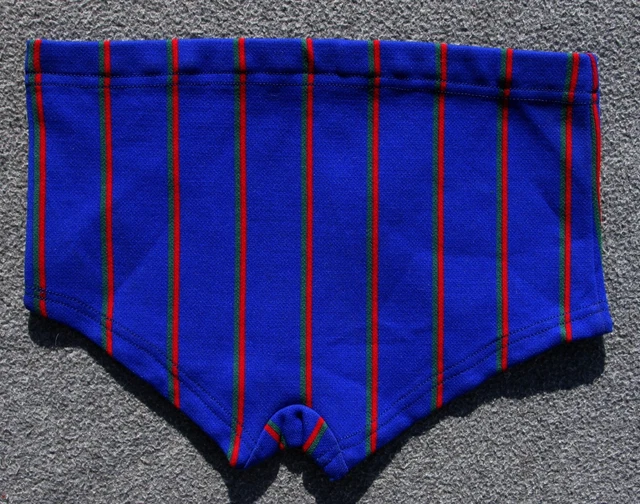Authentique Short enfant vintage - Maillot de bain - Rilsan taille 12 ans bleu Authentique Short enfant vintage - Maillot de bain - Rilsan taille 12 ans bleu