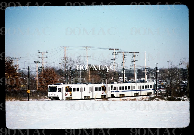 BALTIMORE MTA. LRV TROLLEY #5001. Linthicum (MD). Original Slide 2003.