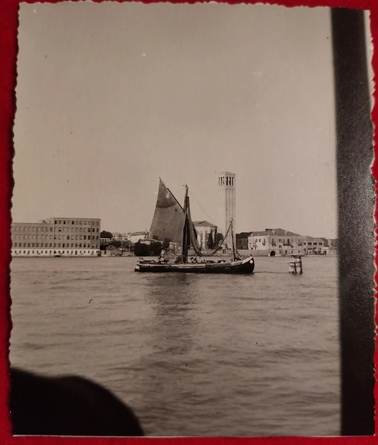FOTO VENEZIA ANTICA Torre Campanaria Di Sant elena Barca D epoca EUR 5 foto-venezia-antica-torre-campanaria-di-sant-elena-barca-d-epoca-eur-5