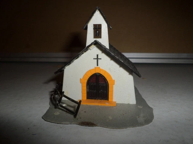 JOUEF HO lot église + chapelle + maisons maquette montée immeuble villa