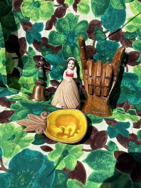 VTG Hawaiian 60’s Decor Tiki Bar lot Treasure Craft, Shaka, Hula Girl Bell, Meta