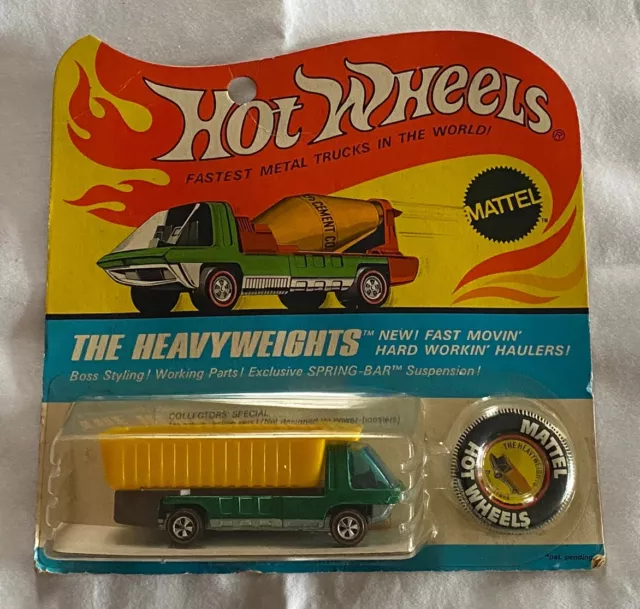 1969 Hot Wheels Redline HEAVYWEIGHTS DUMP TRUCK in HK Green in BLISTER PACK MOC