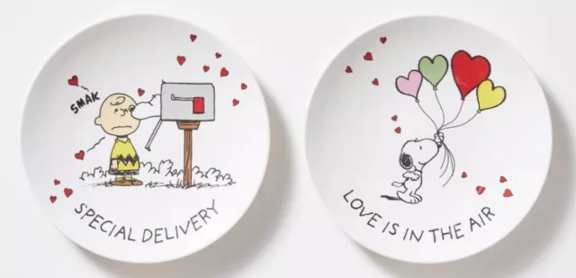 Pottery Barn Kids Peanuts Valentine Plate Snoopy & Charlie Brown - Set of 2