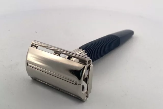 Vintage Gillette “Slim Twist” Safety Razor  Made In England - Lovely Condition