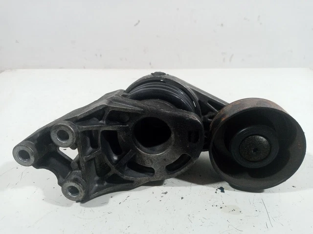 galet tendeur pour VOLKSWAGEN POLO 1.4 TDI 2001 1826677