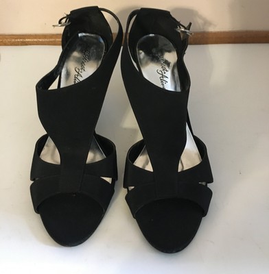 Easy Street Alive 5 Black Satiny Dress Sandals Heels Size 8M