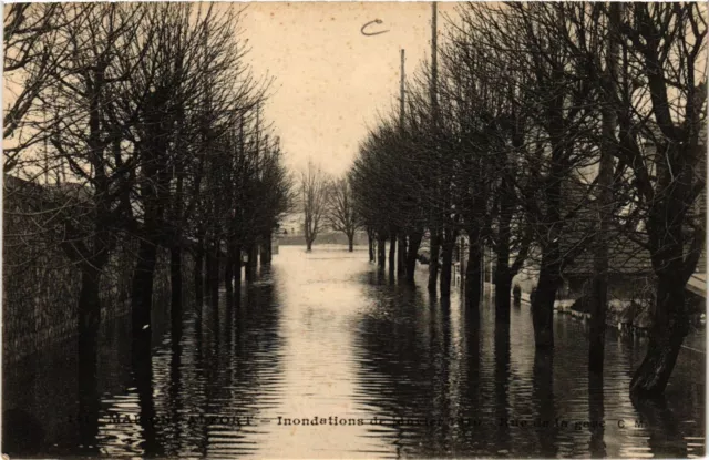 CPA MAISONS-ALFORT - Floods of January 1910 - Rue de la gare (659448)
