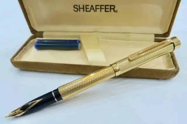 Minty Sheaffer Targa 1009 Gold Barleycorn, Fountain Pen & Ink Converter & Case