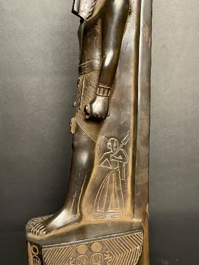 Fantastic Statue of Egyptian RAMSES II with Cobra for protection 3