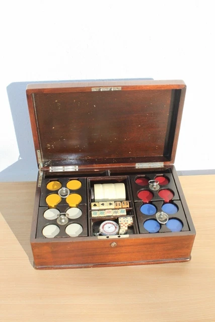 ANCIENNE BOITE À Bois Jeux Dés Poker Jetons Roulette XIXe 19ème