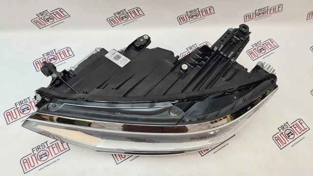 VW PASSAT B8 3G Soda Facelift R-Line Rear Light Right Inside 3G5945308F VW PASSAT B8 3G Soda Facelift R-Line Rear Light Right Inside 3G5945308F