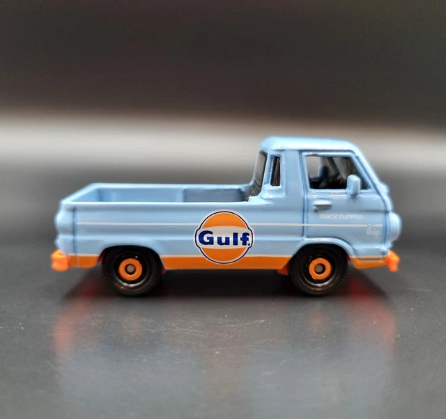 Matchbox: MBX Explorers: 14 Chevy Silverado 1500 kisautó - JátékNet.hu
