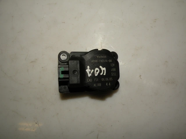 FORD SERVOMOTEUR 4TLG. Moteur L'Air De Chauffage 1S7H-19E616-AA 1S7H-19B634-CA EUR 26,36 FORD SERVOMOTEUR 4TLG. Moteur L'Air De Chauffage 1S7H-19E616-AA 1S7H-19B634-CA EUR 26,36