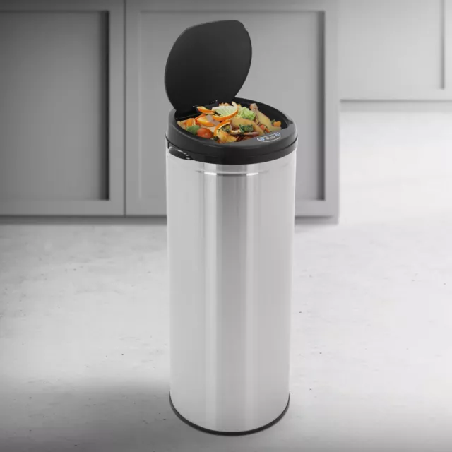 Poubelle à capteur automatique 50 L en acier inoxydable argentée pour cuisine