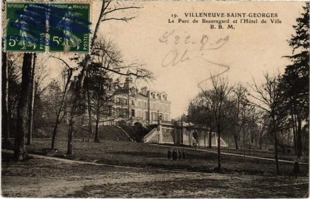 CPA AK Villeneuve St.Georges Le Parc de Beauregard et l'Hotel FRANCE (1282883)