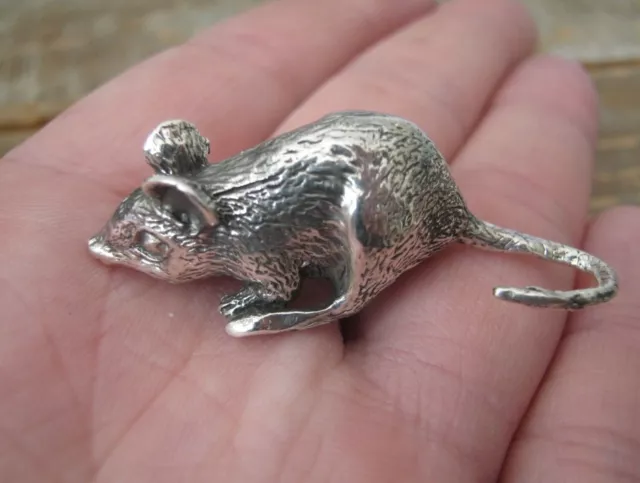 Beautiful Birmingham Hallmarked Sterling Silver Life Sized Harvest Field Mouse