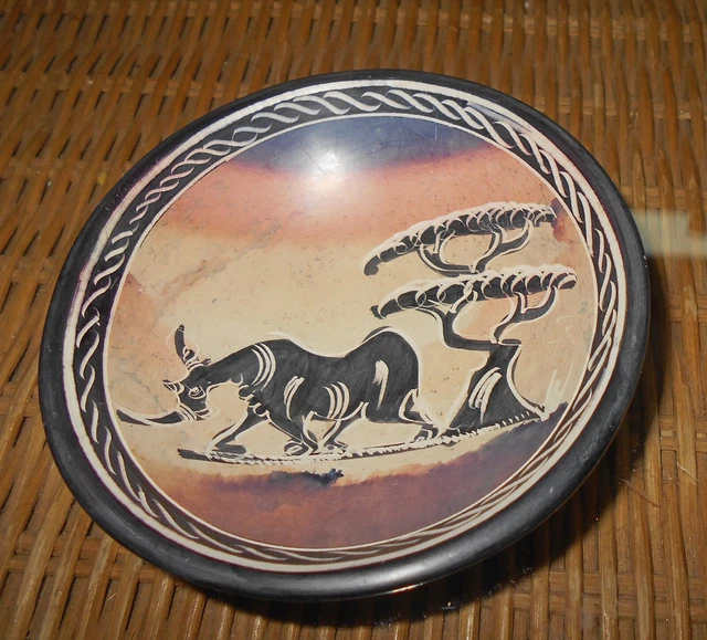 African Hand Carved Soapstone Etched Dish Savana Scene
