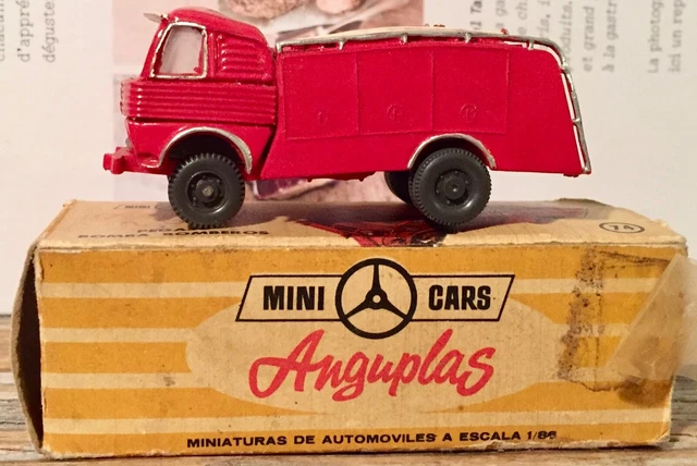 Camion pompiers ANGUPLAS HO  Pegaso Bomba Bomberos véhicule boite Espagne métal