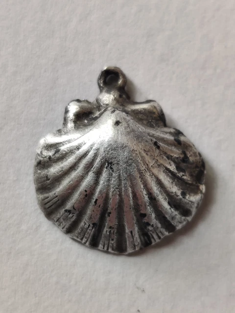 Pendentif Ancien En Argent En Forme De Caravelle (bateau) - Occasion, Un Peu Cabossé