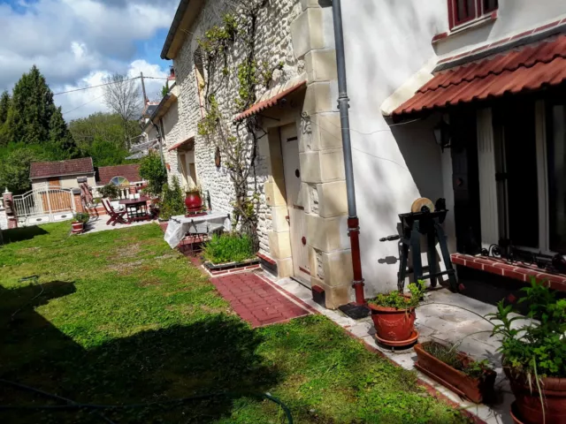 Belle Proriete  Au Charme  Atypique En Bourgone 10