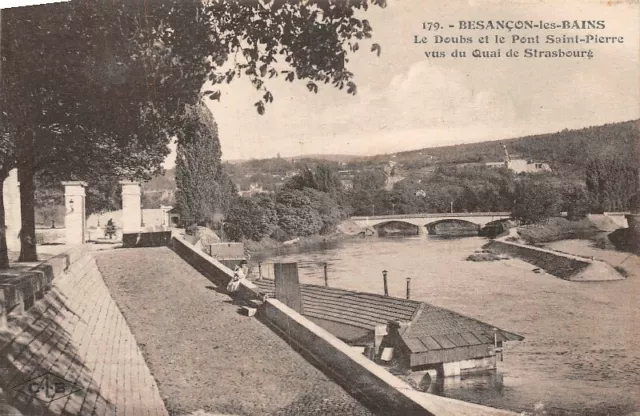 BESANCON-les-BAINS - Le Doubs et le Pont Saint-Pierre vus du Quai de Strasbourg