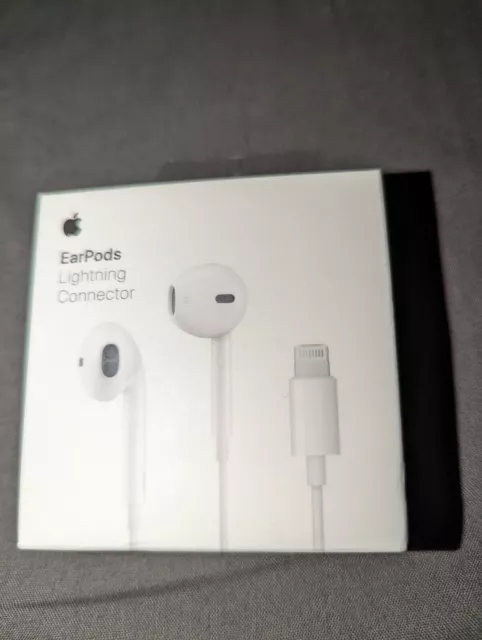 Apple Iphone Earpods with Lightning Connector