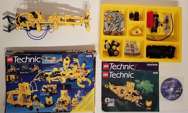 Lego Technic 8250 VINTAGE LEGO TECHNIC Submarine Set 8299