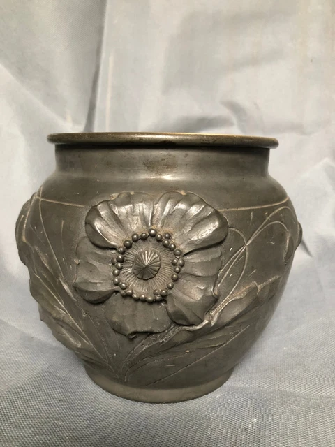 Saladier En étain Art Nouveau – Motif Fraise – Pot-pourri Bonbonnière – France