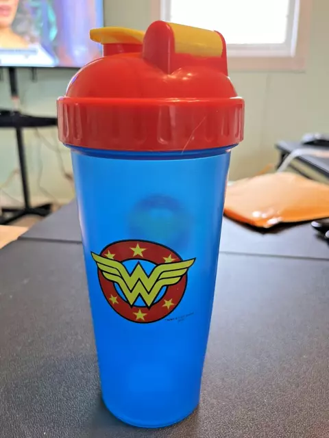 Botella de cómics de Wonder Woman DC, vaso 20 oz. Azul rojo usado